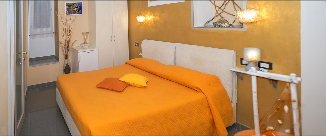 Room Gorgonia Gialla - I Coralli Rooms - Monterosso al Mare Cinque Terre Liguria Italy