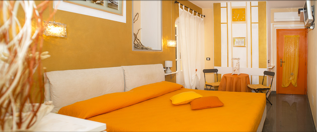 Room Gorgonia Gialla - I Coralli Rooms - Monterosso al Mare Cinque Terre Liguria Italy